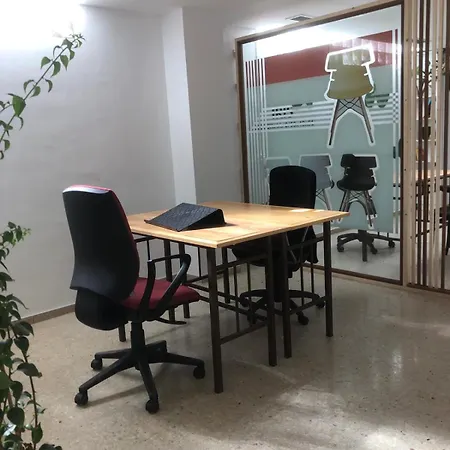 Campo de lujo Urban Rest Zone And Coworking
